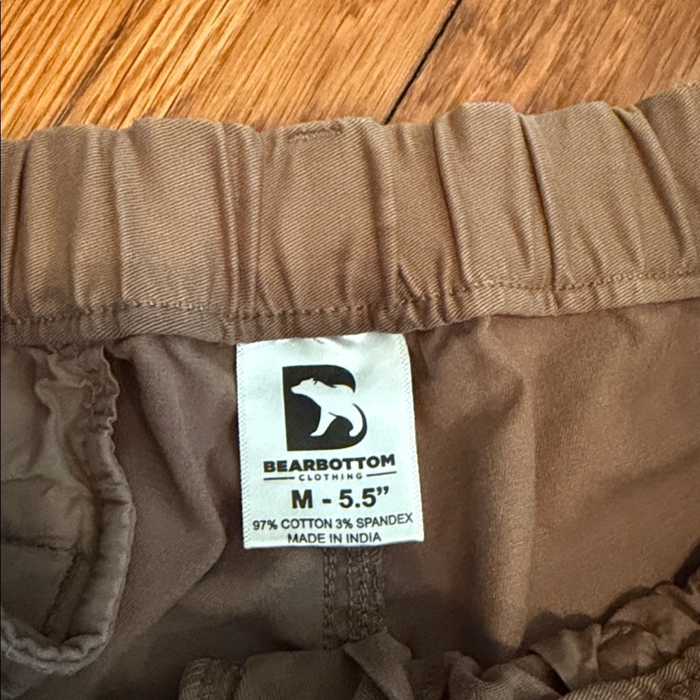 Men’s 5.5” inseam BearBottom Shorts - Picture 2 of 3